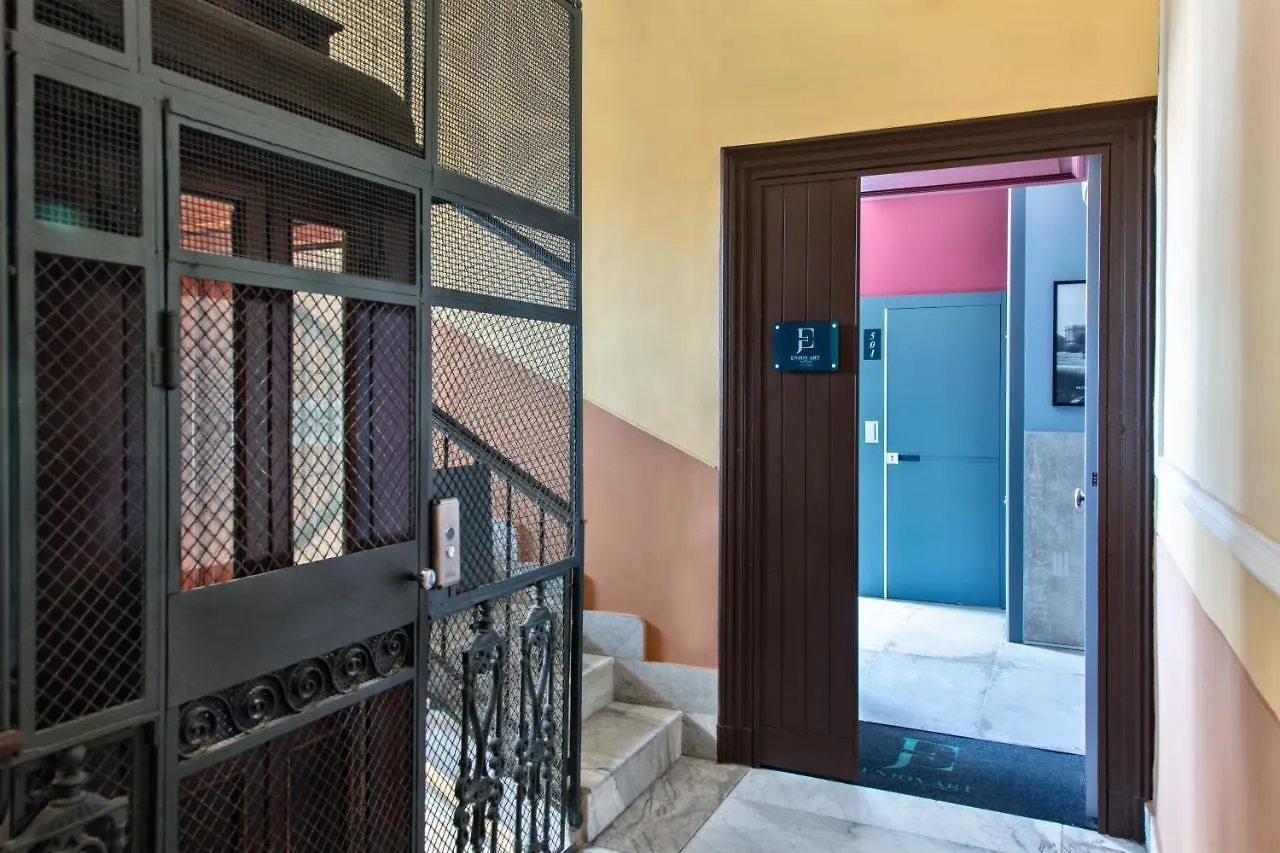 Bed & Breakfast Enjoy Art Bed and Breakfast Napoli Italien